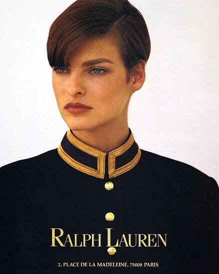 Zohavená topmodelka Linda Evangelista (56): Žaluje kliniku, kde jí zpackali zákrok!