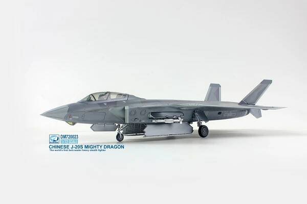 Chengdu J-20 S Mighty Dragon