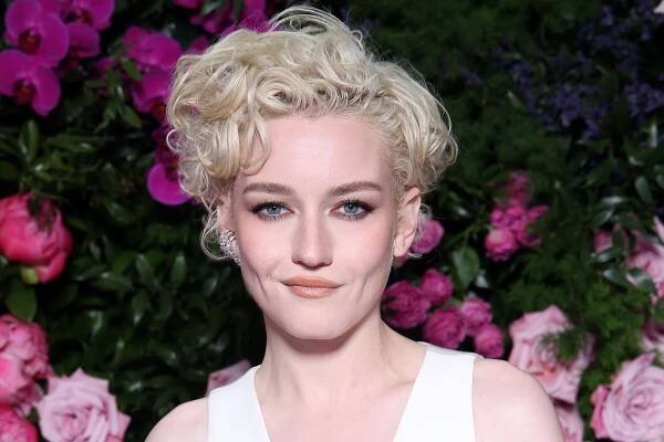 Julia Garner Is Giving '90s Princess Diana With Her Short, Straightened Cannes Hairstyle — See Photo