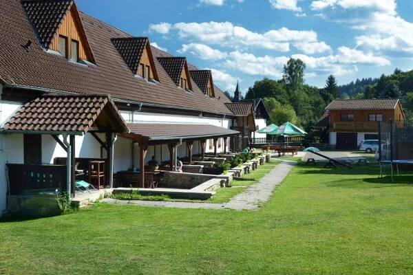 Hotel Jiricna - NEJLEPŠÍ CENY ubytování ve městě Petrovice U Susice