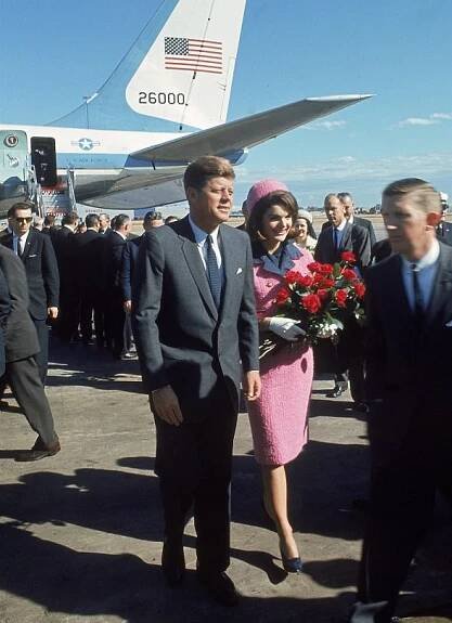 Trump zveřejnil všechny materiály k vraždě J.F. Kennedyho, už přišlo první odhalení