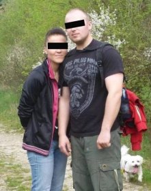 Zuzanu unesl Stanislav, proti kterému svědčil její manžel. Při její záchraně pomohli policejní psi