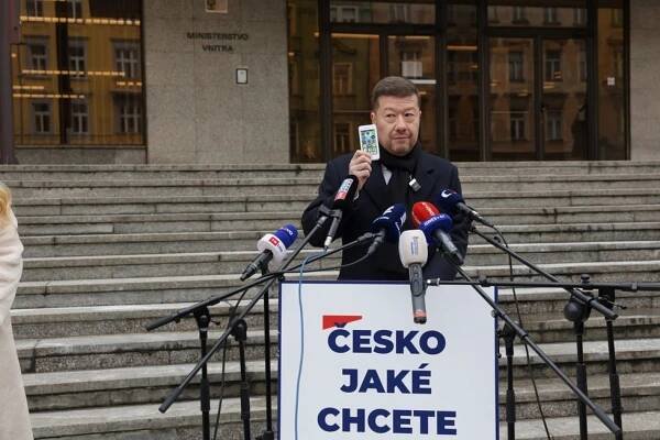 Samurajská svatba Okamurova syna: Podivná reakce táty!