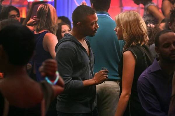 Původní - Podivuhodná - Z filmu - Charles Michael Davis, Riley Voelkel