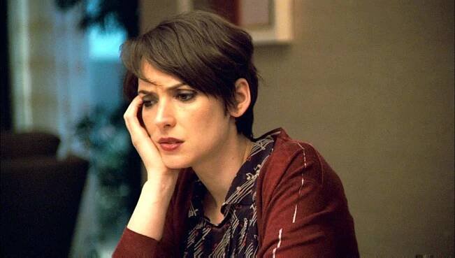Winona Ryder – I Review Stuff