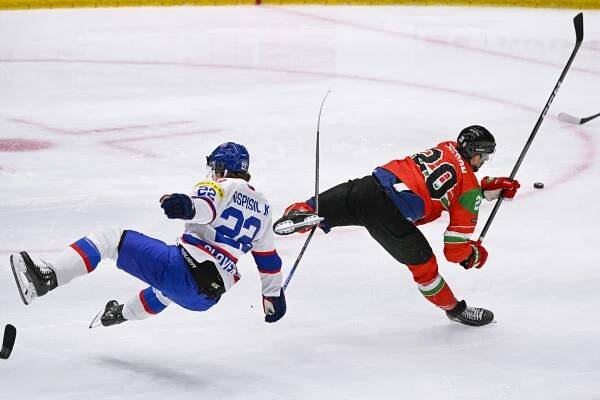 Hokej: Slovensko v súboji o olympiádu porazilo aj Maďarsko, až šesť gólov padlo v 3. tretine (video+foto) - SITA.sk