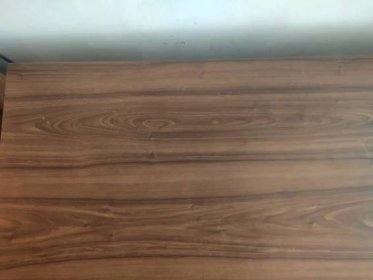 Velký dřevěný pracovní stůl tmavý ořech (k vyzvednutí do úterý) - Nábytek