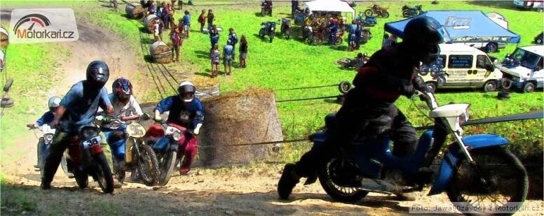 Fichtl Cup - závody motocyklů Jawa50 Pionýr :: Motorkářské fórum | Motorkáři.cz