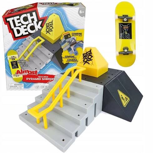 TECH DECK FINGERBOARD PYRAMID SHREDDER RAMPA LIŠTA