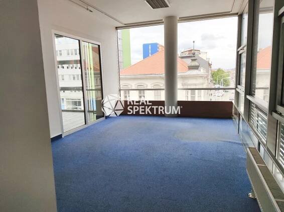 Pronájem kancelářských prostor 174 m2, ulice Lidická, Brno