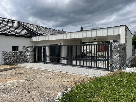 Hliníkové ploty a brány | WELDIT - Zakázková kovovýroba, pergoly, ploty, brány, konstrukce