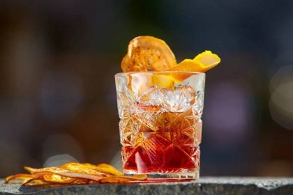 A Love Letter to the Negroni Cocktail: Celebrating 100 years of this iconic Italian cocktail - Girl in Florence