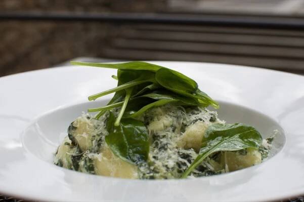 Tip na pondělní menu: Gnocchi se špenátem ricottou a parmezánem