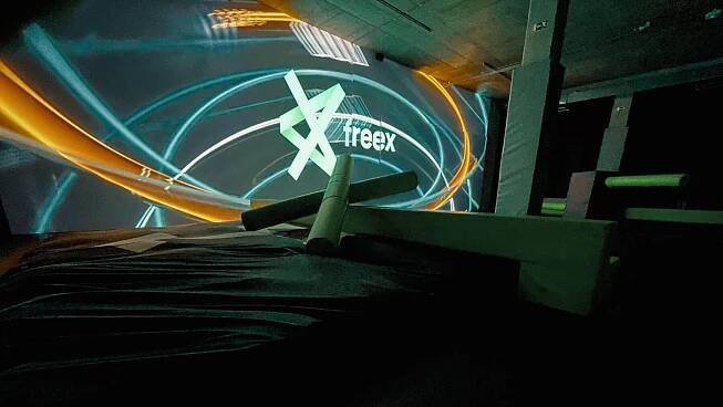 FREEX – interaktivní trampolínové centrum