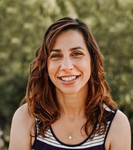 About Dr. Toni Calomfirescu, DVM | Paws Into Grace