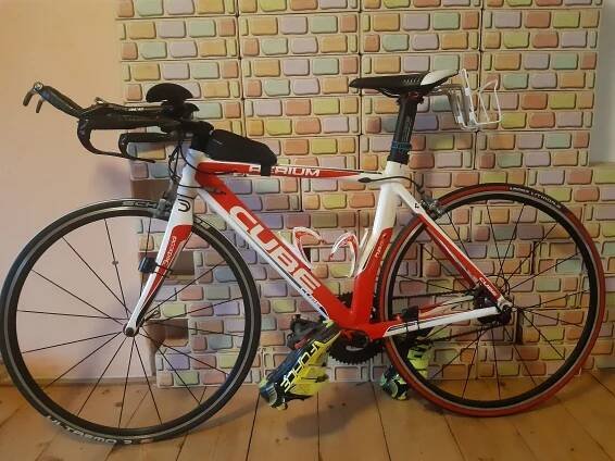 Triatlonové kolo Cube Aerium za 15 000 Kč