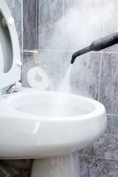 Čištění WC s párou — Stock obrázek