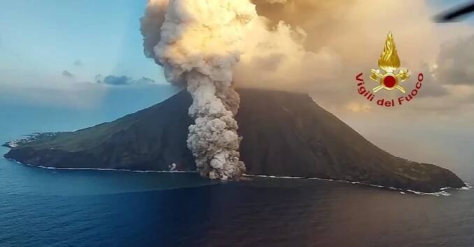 Cestujete do Itálie? Etna a Stromboli se probudily k životu, Sicílie je na nohou