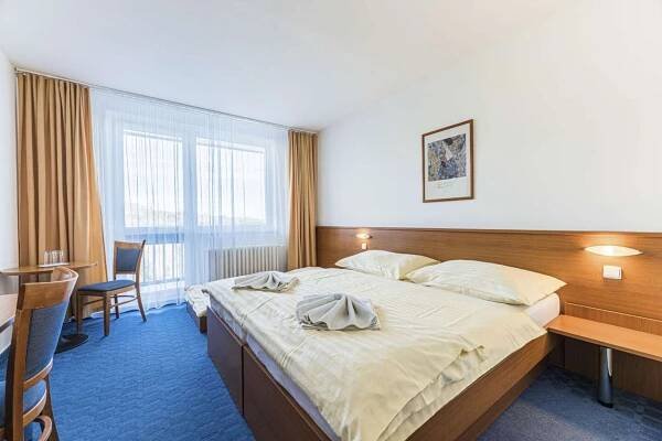Hotel Rysy*** vo Vysokých Tatrách s polpenziou - len 8 km od najvyššie položenej turistickej osady Štrbské Pleso