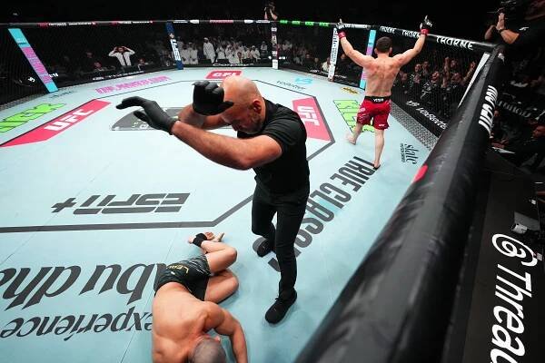 Muslim Salikhov Scores Stunning 42-Second Walk-Off KO Against Carlos Leal - UFC Abu Dhabi Highlights