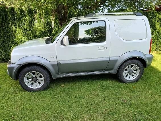 Suzuki Jimny 2013