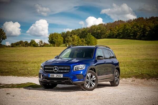 Nový nejlepší rodinný přítel: Kompaktní SUV od Mercedesu uveze až sedm pasažérů a má rozumnou cenu