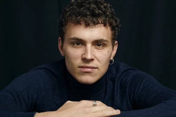 Is Aron Piper Gay? The Rising Actor’s Real Sexuality