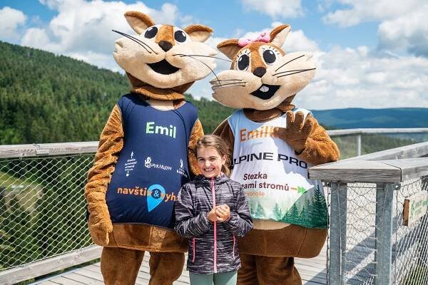 FOTO, VIDEO: Stezka korunami stromů oslavila šesté narozeniny