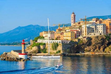 Ceny letů Praha - Bastia: kdy nakupovat a cestovat (za nejlepší cenu) - Korsika