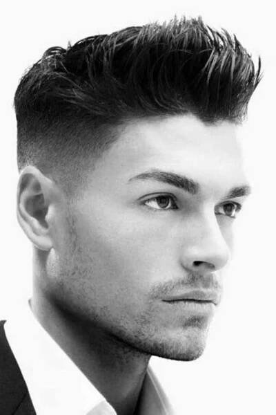 Obsahuje obrázek: 40 Spiky Hairstyles For Men - Bold And Classic Haircut Ideas
