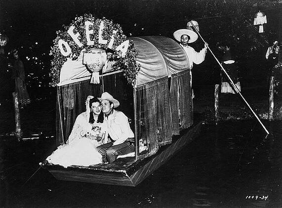 Fay McKenzie, Gene Autry - Down Mexico Way - Z filmu