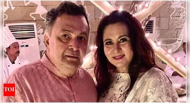 Poonam Dhillon on Rishi Kapoor’s romantic chemistry with his female co-stars: 'I don’t think he was in love with any of his co-stars other than Neetu' - Times of India