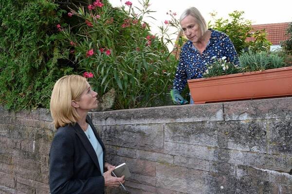 Astrid M. Fünderich, Heide Simon - Kriminálka Stuttgart - Mietfrei in den Tod - Z filmu