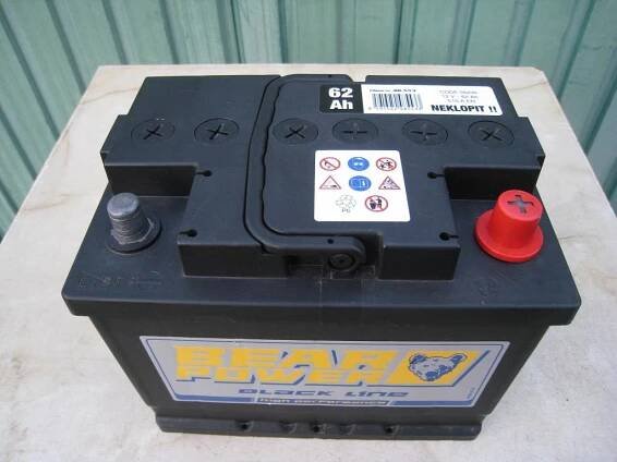 Autobaterie 12 V akumulátor do auta 62 Ah Bear Power spolehlivý