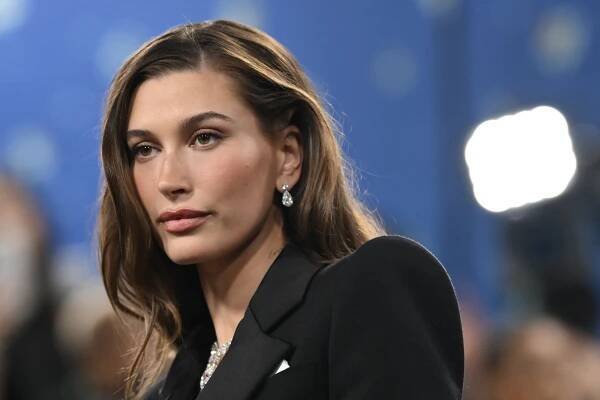 FOTO: Hailey Bieber na Met Gala. – stránka 11