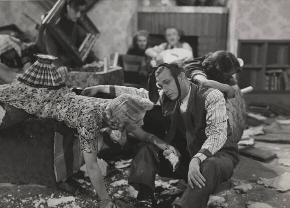 Eva Lunde, Kristian Hefte - Den forsvundne pølsemaker - Z filmu