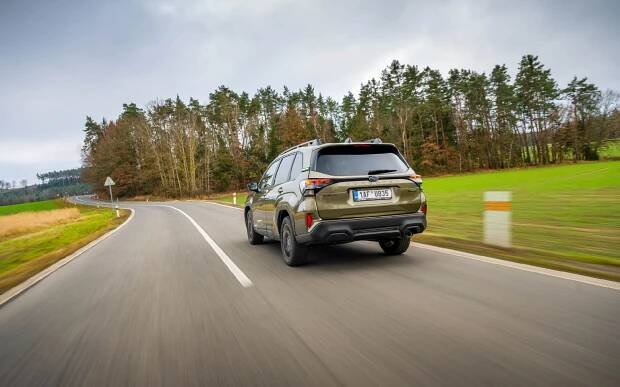 Galerie: Subaru Forester e-Boxer: Hladká jízda silnicí i terénem - Fotka 8 - Echo24.cz