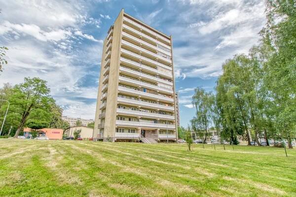 Prodej družs. bytu o velikosti 2+1+lodžie+ balkon/51 m2 na ul. Bratr. Veverkových, Karviná -Hranice - Realiťák roku 2024