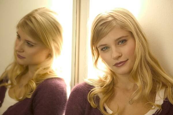 Emilie de Ravin