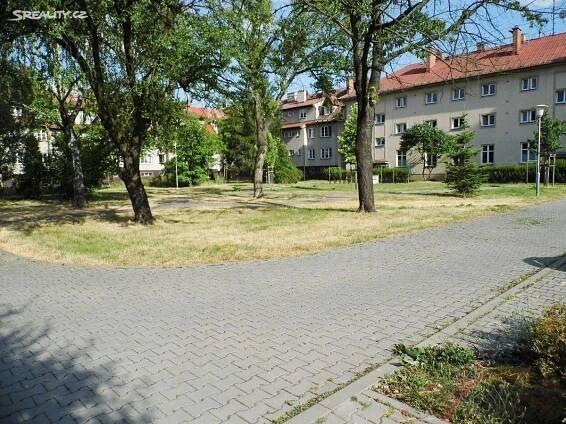 Pronájem Byt 2+1, Obchodní, Ostrava - Hrabová