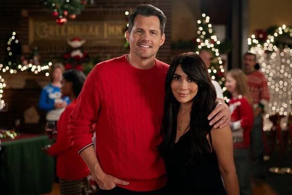We Wish You a Married Christmas - Promo - Kristoffer Polaha, Marisol Nichols