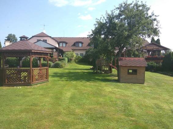 Pronájem prostorů pro školení a firemní akce za 1 800 Kč Rychvald Pension & restaurant Silma w/wellness • Firmy.cz