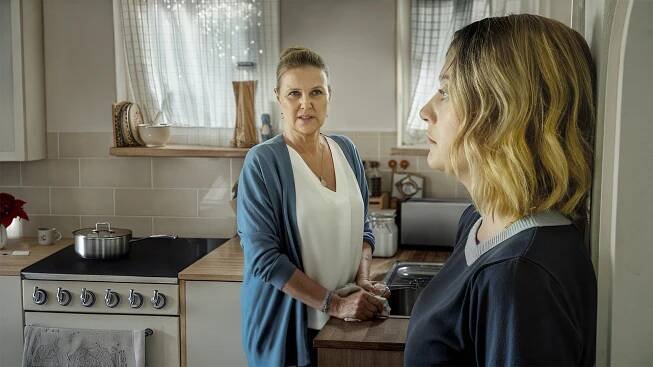 Das gläserne Kind - Z filmu - Katharina Böhm, Hanna Plaß