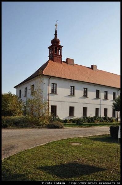 Blšany u Loun – fotografie / hrady-zriceniny.cz