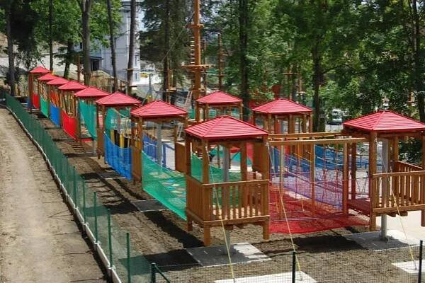 Lanové centrum Trinity Cheb - s výhlídkou na chebský hrad