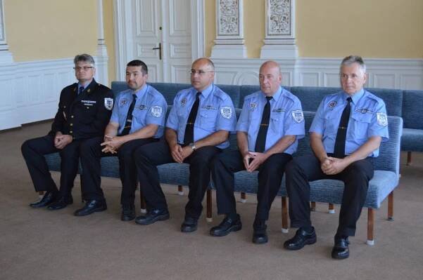 Strážníci Městské policie Domažlice dostali ocenění - Oficiální stránky města Domažlice