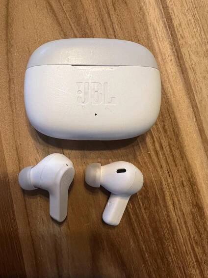 Bezdrátová sluchátka JBL Wave 200 TWS bílá - TV, audio, video