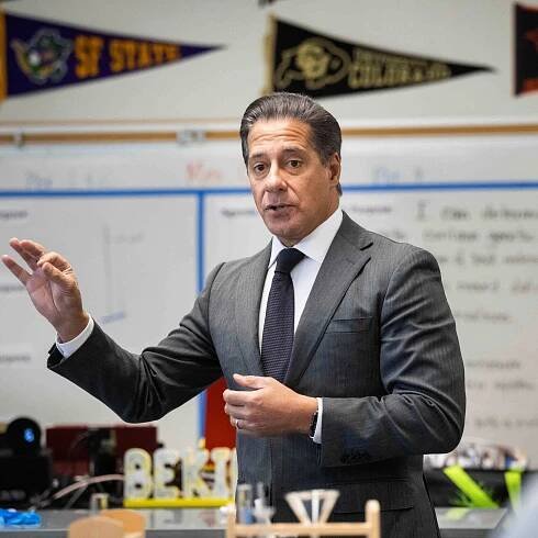 L.A.U.S.D. Superintendent Alberto Carvalho Advocates for Undocumented Students