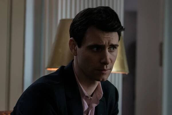 Dva světy - Shaking the Tree - Z filmu - Harry Lloyd