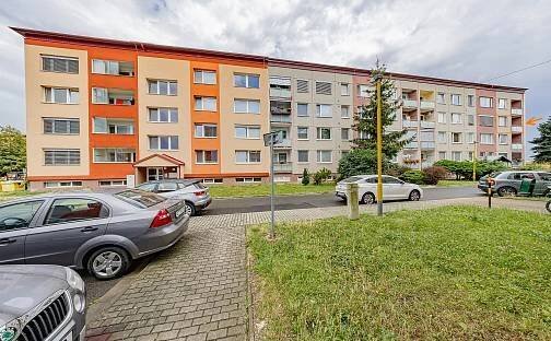 Prodej bytu 3+1 s lodžií, 73 m2, Rudy Kubíčka, Uherské Hradiště